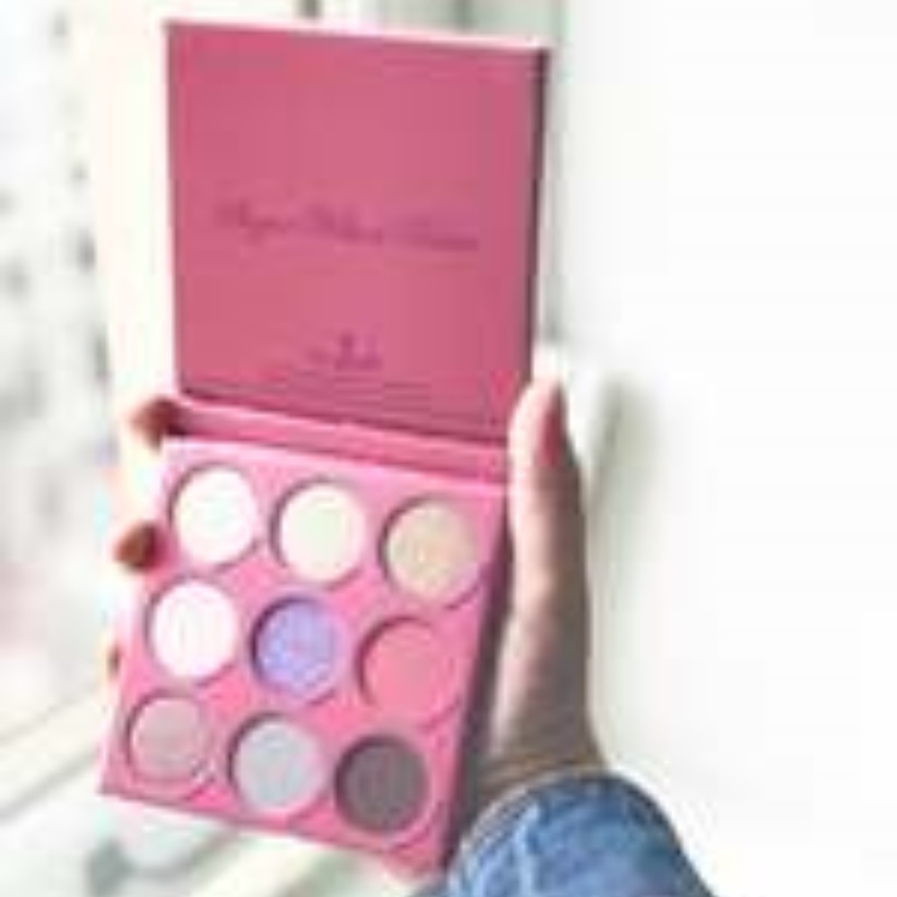 NIB Winky Lux Sugar Kitten Palette